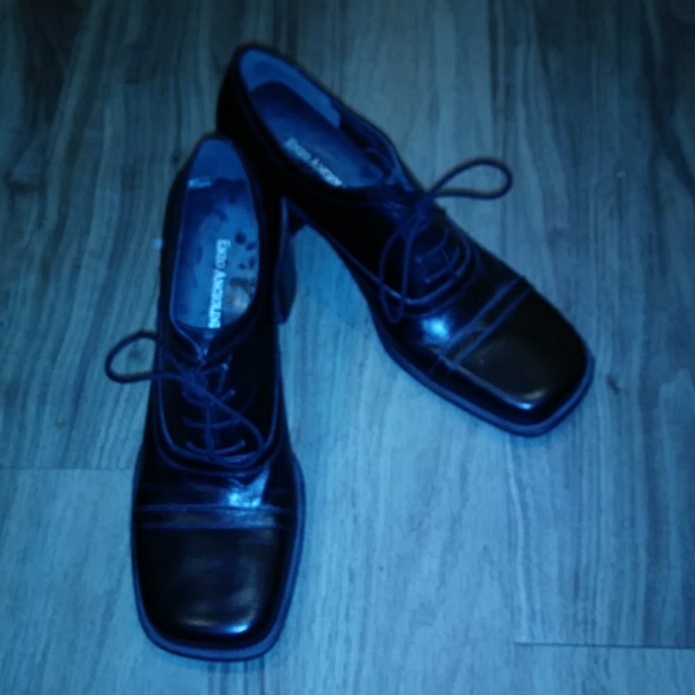 Enzo Angiolinl lace up heels Sz 9N black